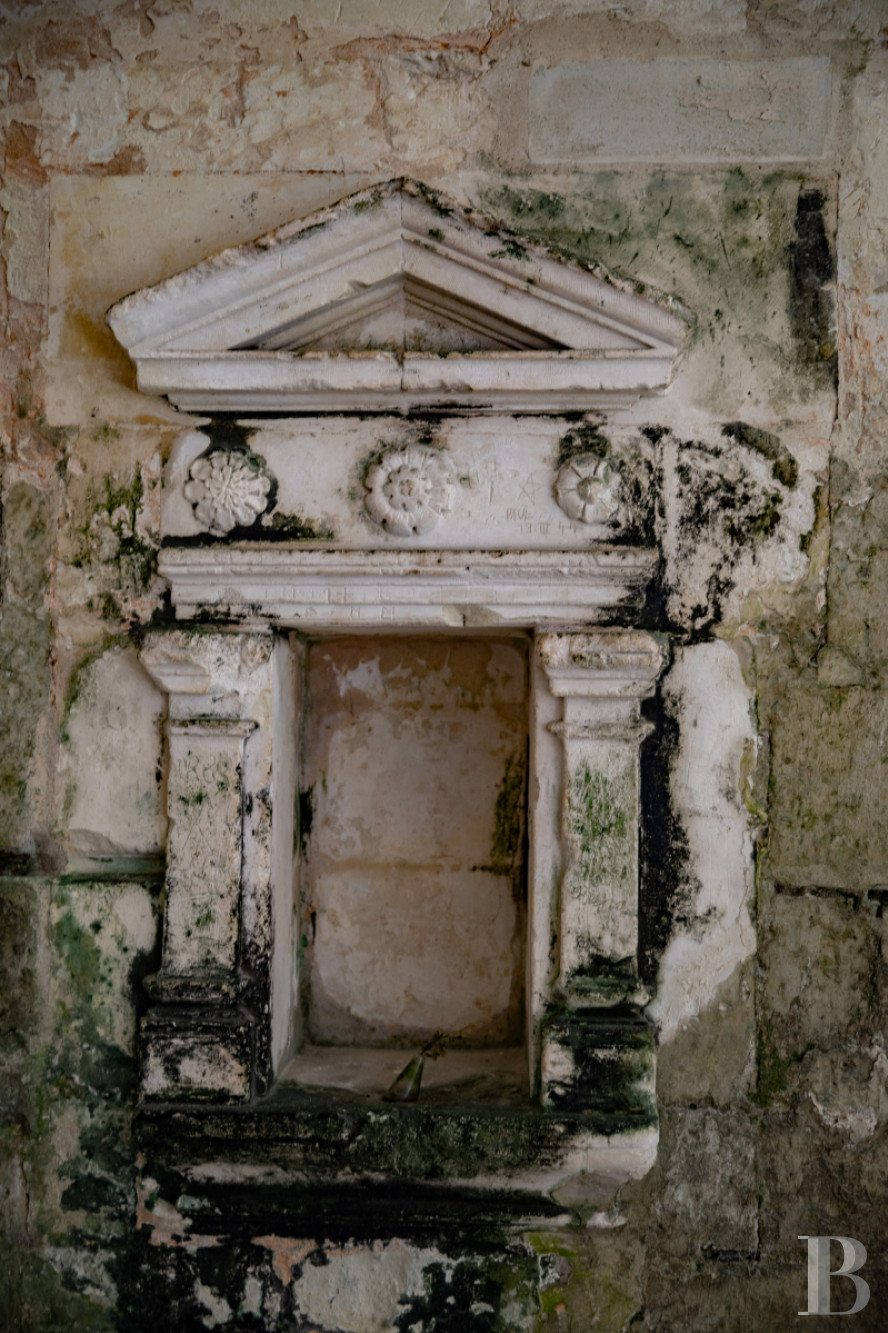 A former château-monastery and its 150-hectare estate near Loches, in Touraine - photo  n°38